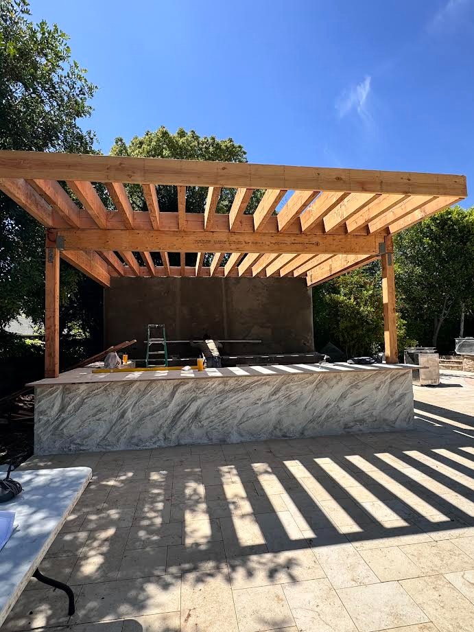 Construction of the desert stone bar